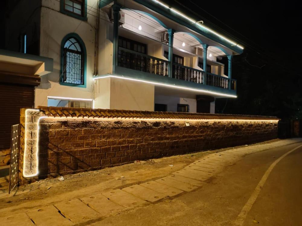 Calangute Beach Rocks Exterior photo